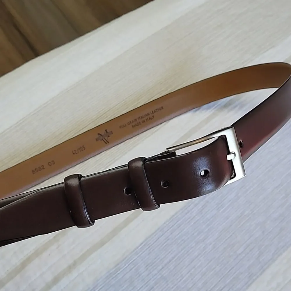 3/$20🎉 Men’s Warehouse Brown Leather Dress Belt Size 42 / 105 Classic